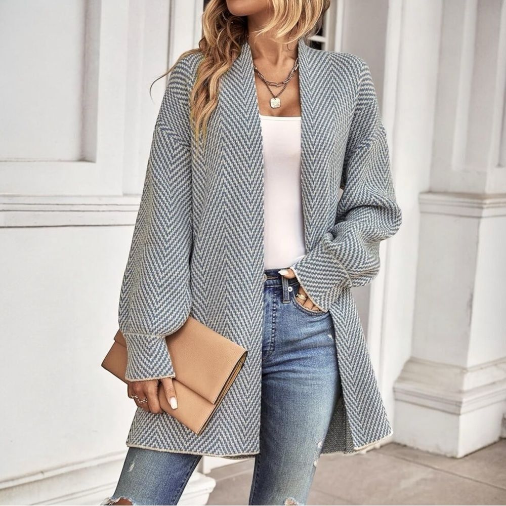 NWT Emery Rose Cardigan Chevron Bishop Sleeve Duster Sweater Blue Size Large